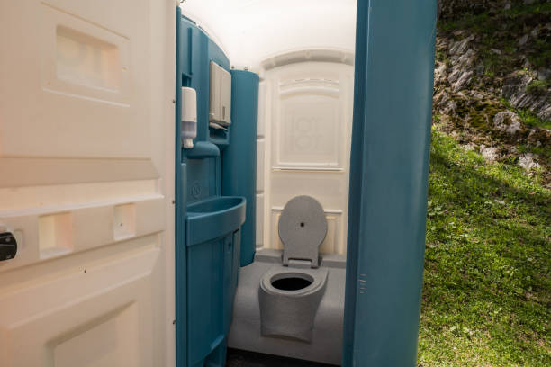 Professional porta potty rental in Simsbury Center, CT